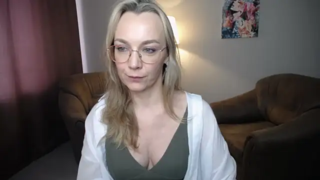 Snapshot of Ava_Elior chatting on 07.10.26 Ava Elior online show from 07.10.26