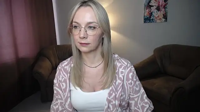 Snapshot of Ava_Elior chatting on 07.15.26 Ava Elior online show from 07.15.26