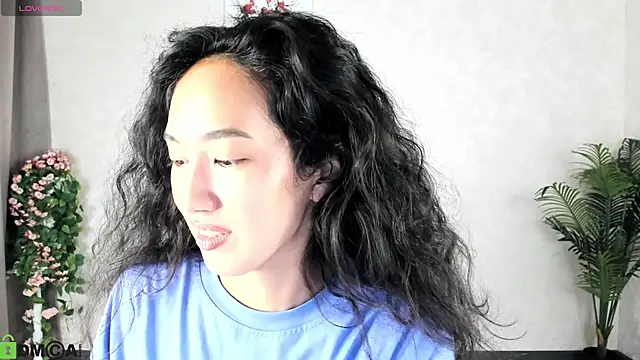 FlirtyAura online show from 09.24.25