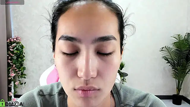 FlirtyAura online show from 10.07.25