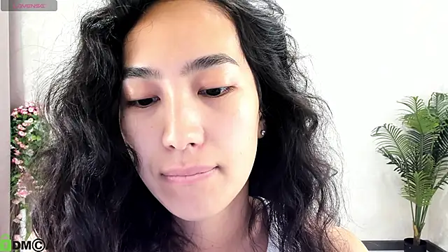 FlirtyAura online show from 10.09.25