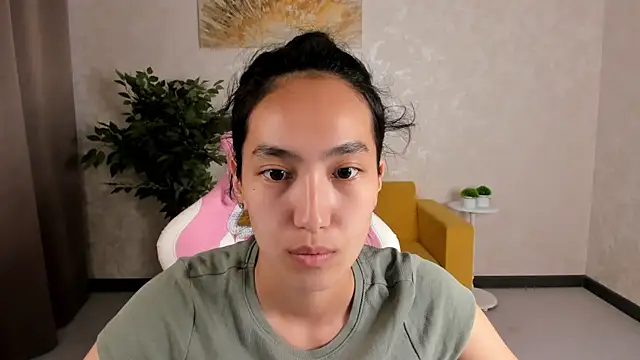 Snapshot of FlirtyAura chatting on 06.29.26 FlirtyAura online show from 06.29.26