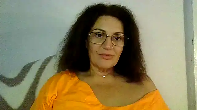 Snapshot of RubyyRosee chatting on 10.13.25 RubyyRosee online show from 10.13.25