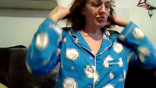 RubyyRosee online show from 03.21.26