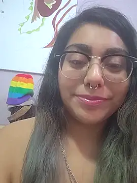 Lovelyrainn online show from 12.05.25