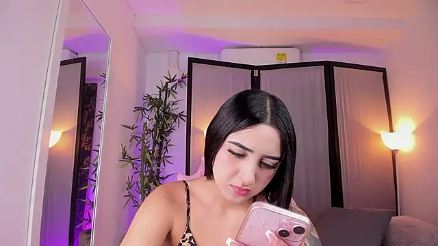 ChloeShade online show from 11.07.25