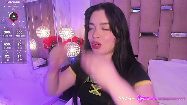 Snapshot of KateLee chatting on 09.18.25 KateLee online show from 09.18.25