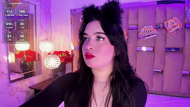 Snapshot of KateLee chatting on 10.02.25 KateLee online show from 10.02.25