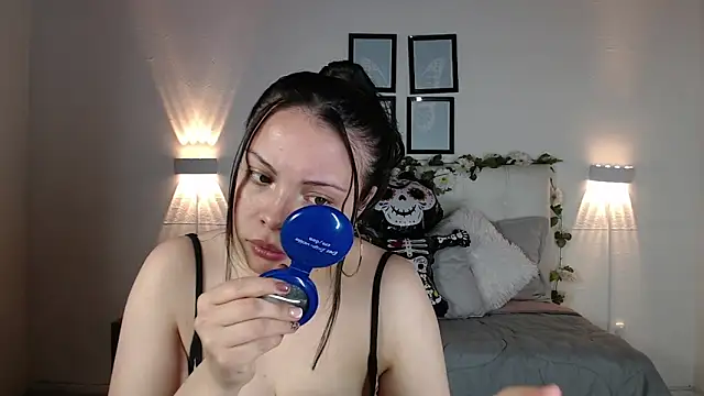 Megan 05  online show from 11.15.25