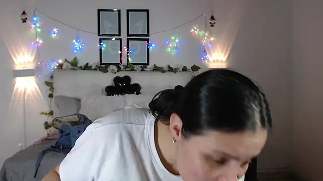 Megan 05  online show from 03.19.26