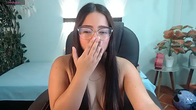 tinisweet online show from 04.29.26