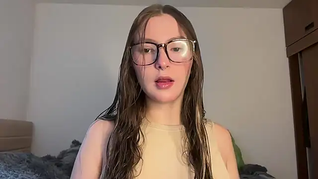 velvet  moon online show from 06.03.26