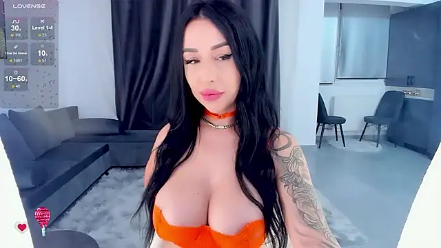 oh julya online show from 12.12.24