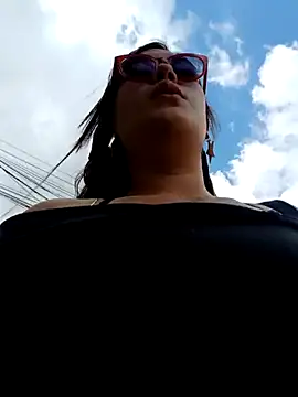 miss berlyn online show from 04.14.26