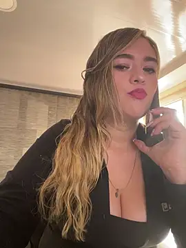 Snapshot of miss_berlyn chatting on 05.14.26 miss berlyn online show from 05.14.26