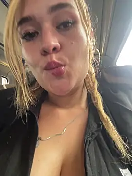 Snapshot of miss_berlyn chatting on 05.27.26 miss berlyn online show from 05.27.26