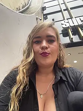 Snapshot of miss_berlyn chatting on 05.28.26 miss berlyn online show from 05.28.26