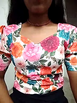 Naina 04 online show from 09.30.25