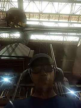 safadinhoo007 online show from 10.26.25