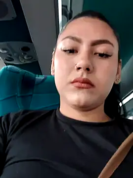 Megara 25 online show from 10.26.25