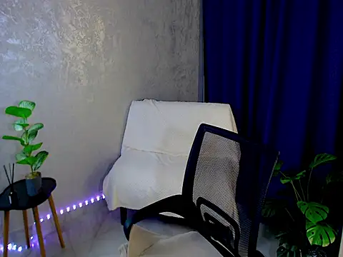 arlana klart online show from 11.20.25