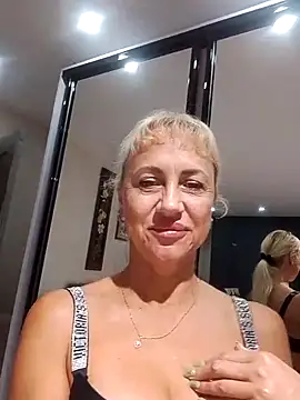 KissMiSveet online show from 09.18.25