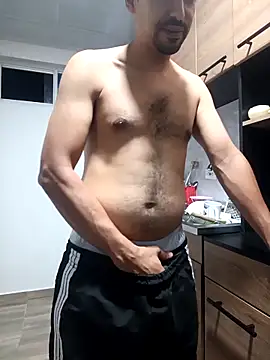 Snapshot of stivenlujan69 chatting on 11.22.25 stivenlujan69 online show from 11.22.25