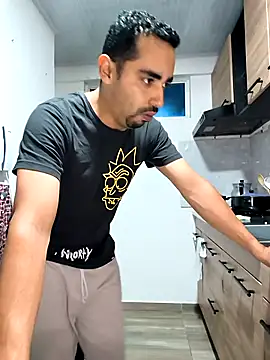 Snapshot of stivenlujan69 chatting on 12.01.25 stivenlujan69 online show from 12.01.25