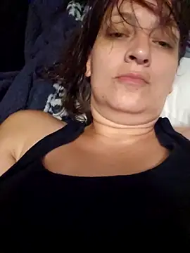 Snapshot of adrielleigh chatting on 09.24.25 adrielleigh online show from 09.24.25