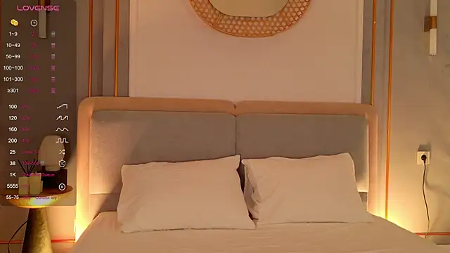 AdoraCortes online show from 11.15.25