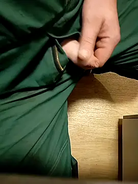 fickfreund019 online show from 10.30.25