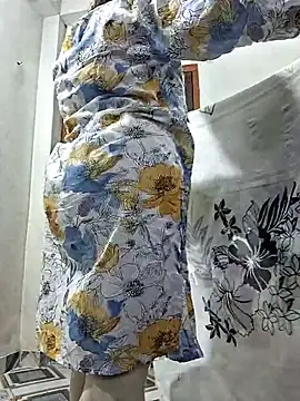 SIMIHOT online show from 10.18.25