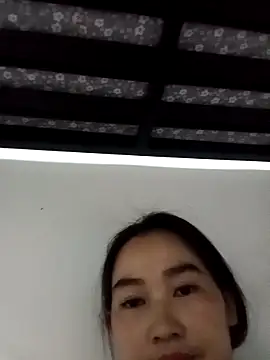 Snapshot of besa4 chatting on 12.13.25 besa4 online show from 12.13.25