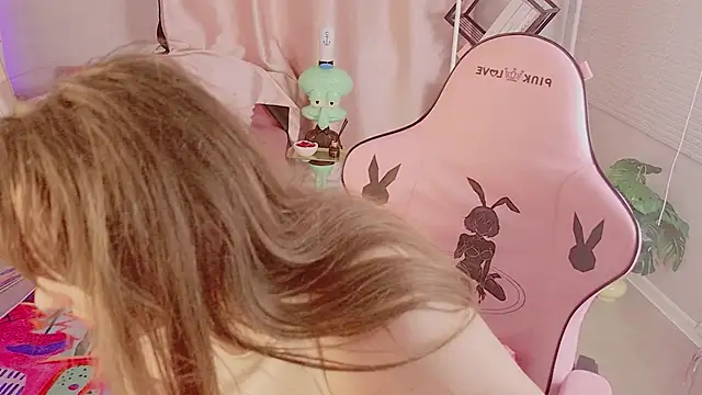 Snapshot of Moon__Bunny chatting on 06.30.26 Moon Bunny online show from 06.30.26
