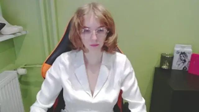 juicyPenny online show from 12.15.25