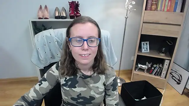 sweetxLizzy online show from 10.24.25