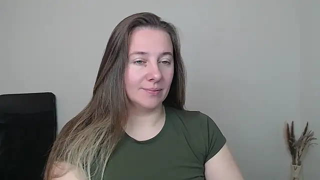 Snapshot of Darklure_ chatting on 11.05.25 Darklure online show from 11.05.25