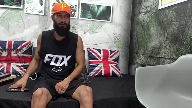 Snapshot of Damian_Shakur chatting on 05.01.26 Damian Shakur online show from 05.01.26