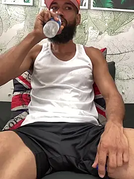 Snapshot of Damian_Shakur chatting on 05.05.26 Damian Shakur online show from 05.05.26