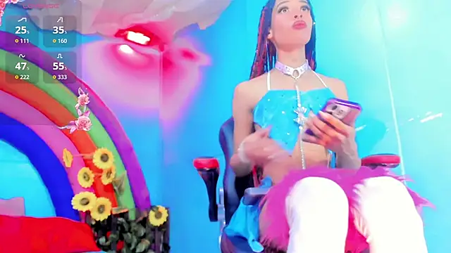 Dahlia Moss online show from 09.17.25