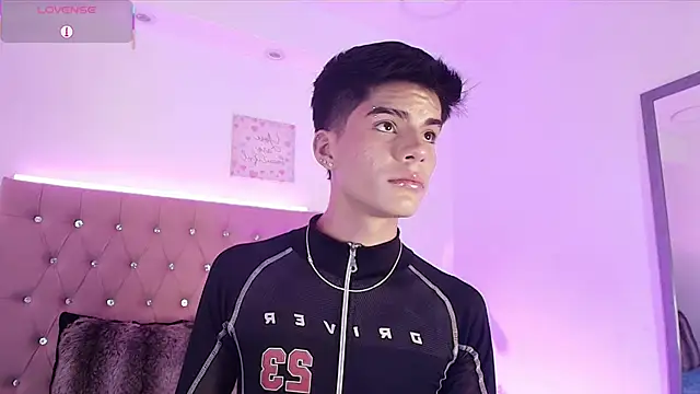 Dulcey  online show from 09.18.25