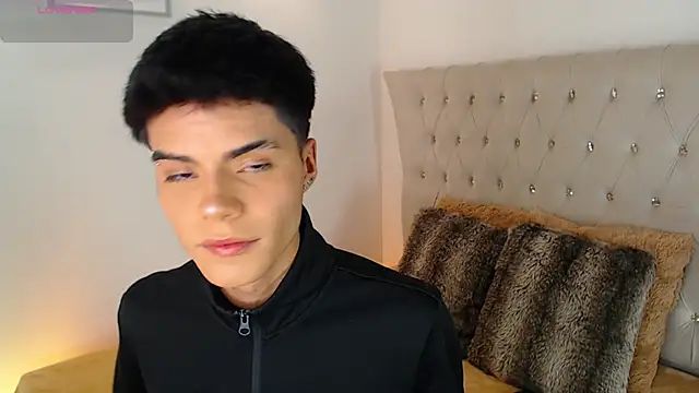 Dulcey  online show from 10.04.25