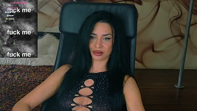 NaomiScarlet online show from 11.05.25