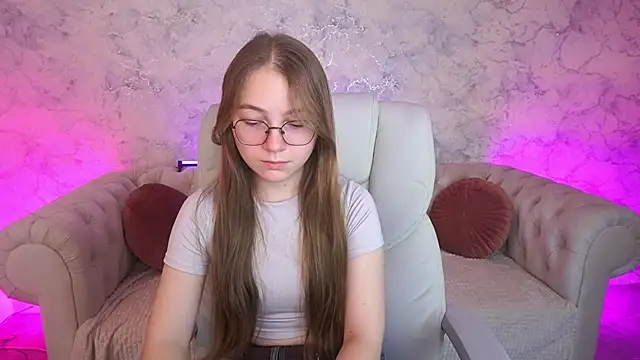 ArrinaWairr online show from 11.28.25