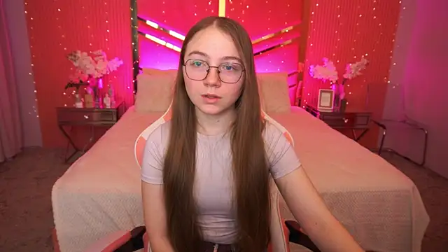 ArrinaWairr online show from 02.26.26