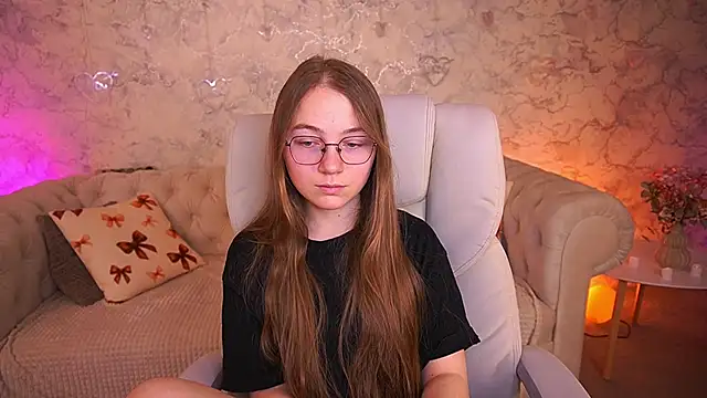 ArrinaWairr online show from 03.30.26