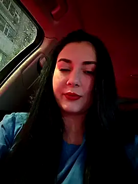 Snapshot of SaraViss20 chatting on 10.14.25 SaraViss20 online show from 10.14.25