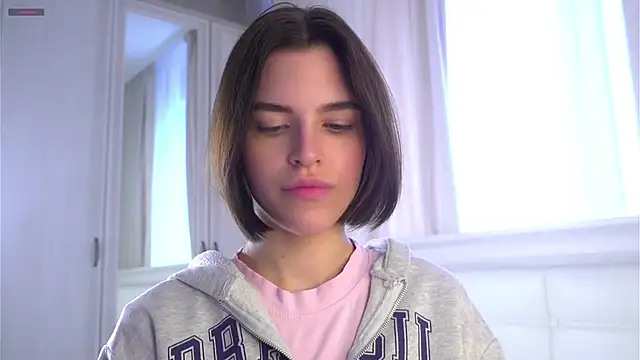 EleneButton online show from 04.11.26