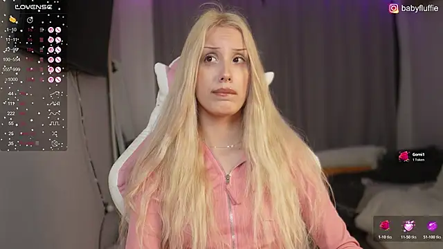 Snapshot of Di_flame chatting on 10.19.25 Di flame online show from 10.19.25