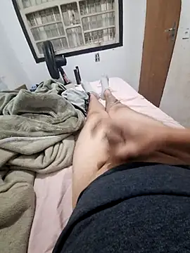 feehzungi0000 online show from 11.16.25